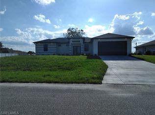 1520 NE 18th Place Cpe, Coral, FL 33909