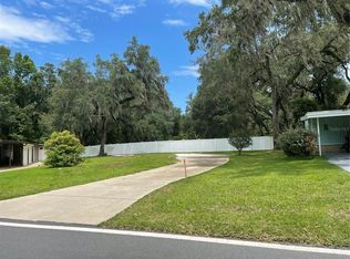 28 Big Oak Ln #10, Wildwood, FL 34785