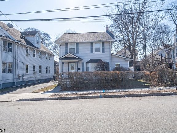 3rd image of 20 Maple St