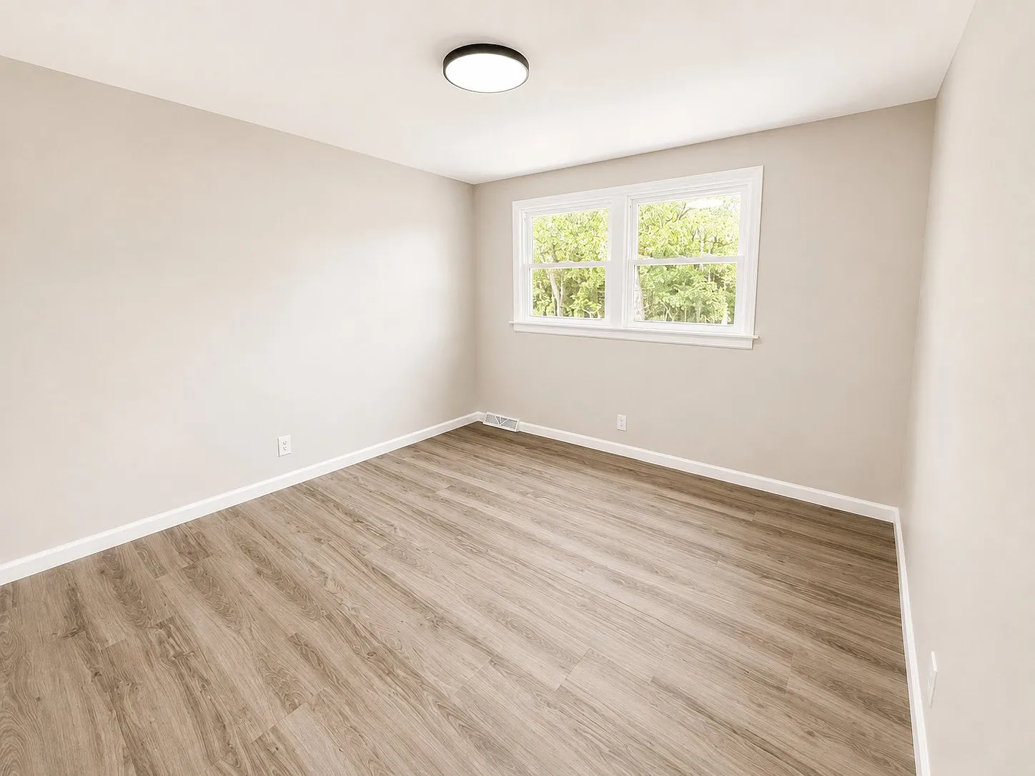 Charming 2BR Townhouse in Nashville | 1BA | $1600/mo | Avail 09/01/2026 — Photo 4