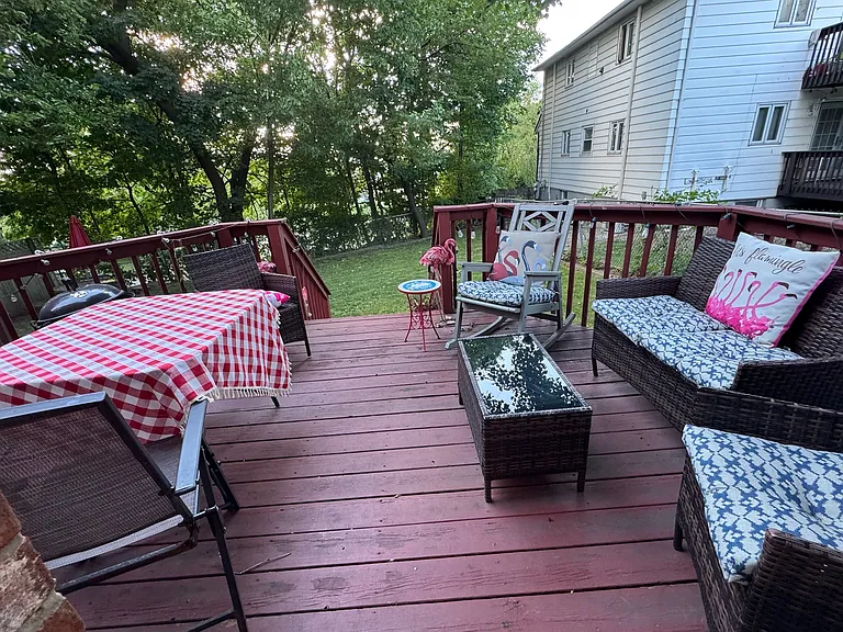 2133 Linwood Ave — Photo 12