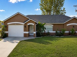 1602 SW 16th Ct, Cape Coral, FL 33991