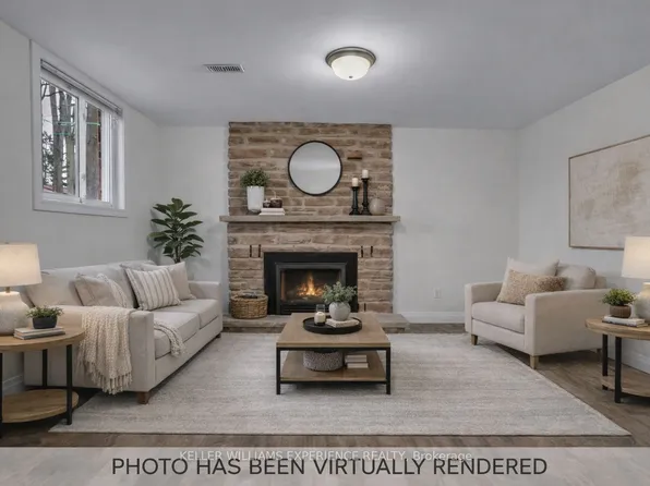 124 Springdale Dr, Barrie, ON L4M 4Y2