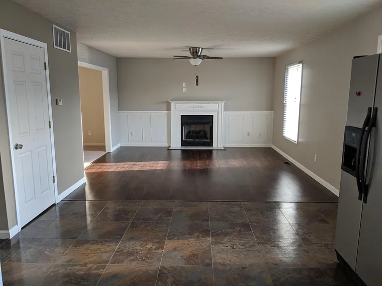 1403 Whitefield St — Photo 2