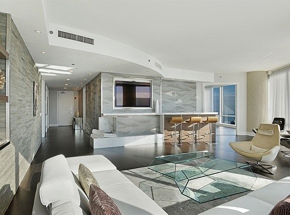 3rd image of 401 N Wabash Ave #P59