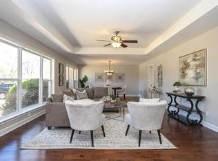 1322 W Twin Springs St, Siloam Springs, AR 72761