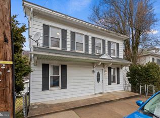 72 E Main St, Windsor, PA 17366