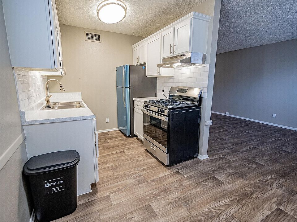 Sunrise Pointe - Kitchen 3