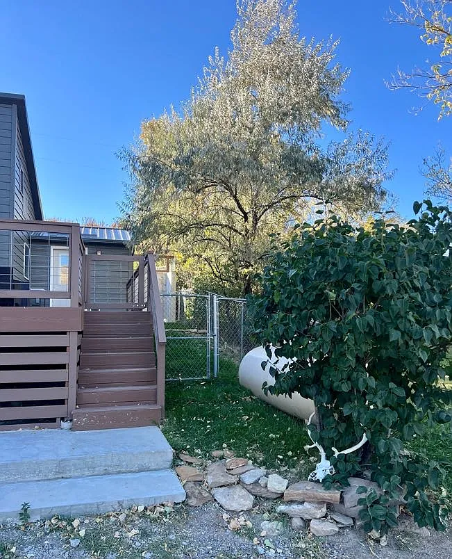2 bed, 1000 sqft, $1,400 — Photo 2