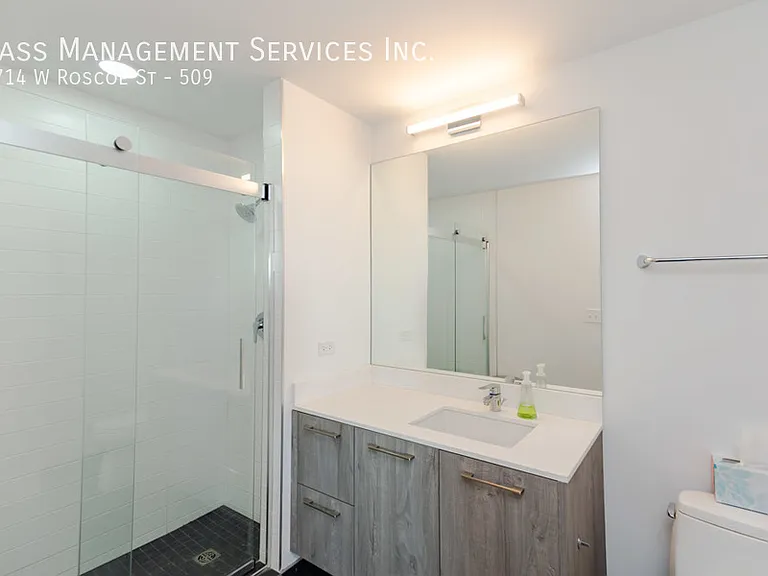 Centrum Lakeview — Photo 45