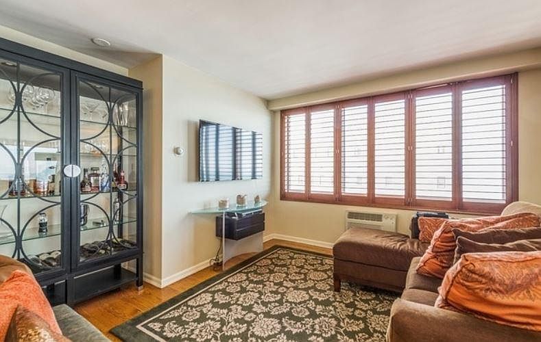 1st image of 1212 N Lake Shore Dr APT 7AN