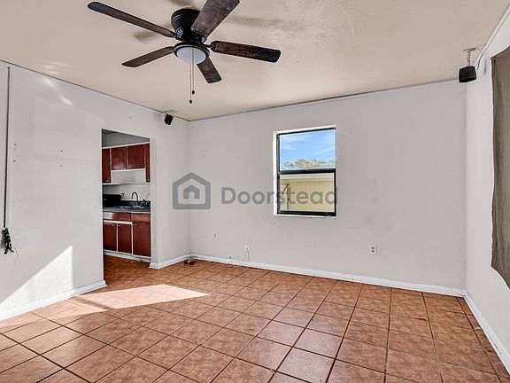 4th image of 8338 Bumford Ave