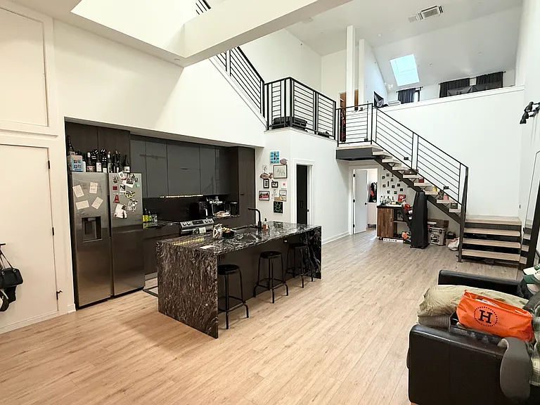 1306 N Front St #4F — Photo 18