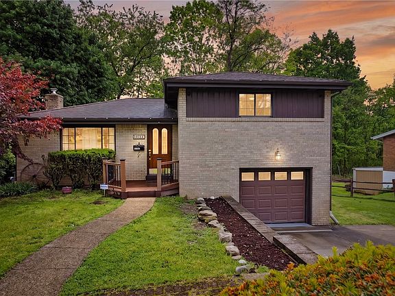 3rd image of 258 Hillcrest Cir
