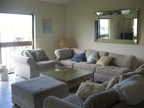 3rd image of 3215 S Lakeview Cir APT 203