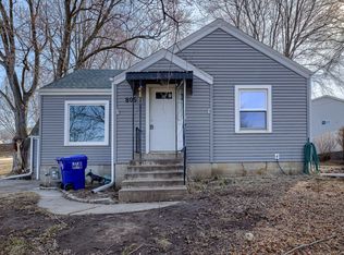 805 N Chestnut St, Avoca, IA 51521