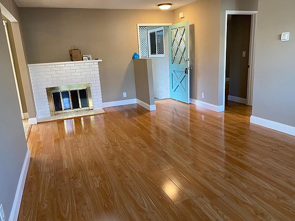 2nd image of 882 Gallatin Dr APT 1