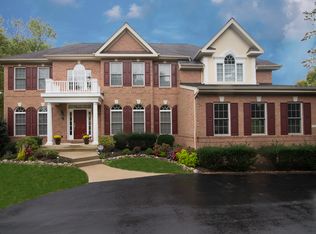 316 Walker Rd, Great Falls, VA 22066