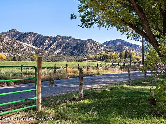 4th image of 995 County Road 228