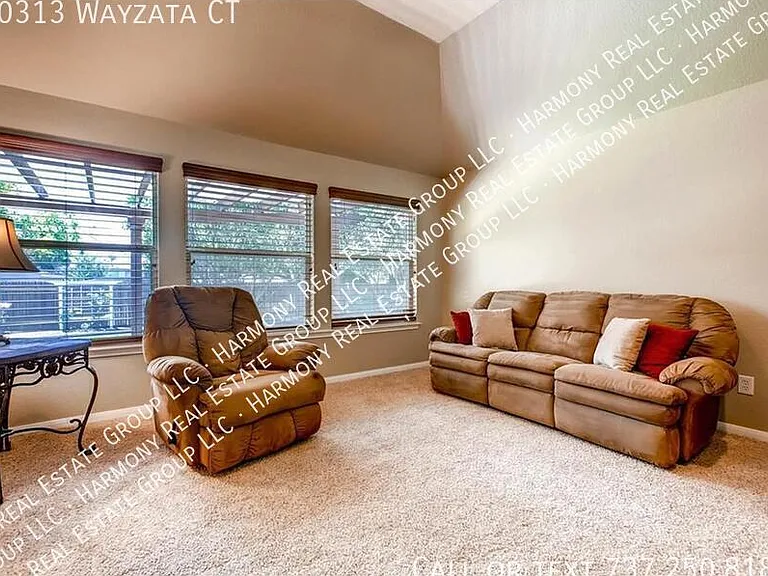 20313 Wayzata Ct — Photo 10
