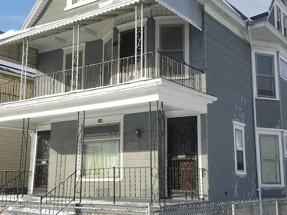 394 E Utica St #2