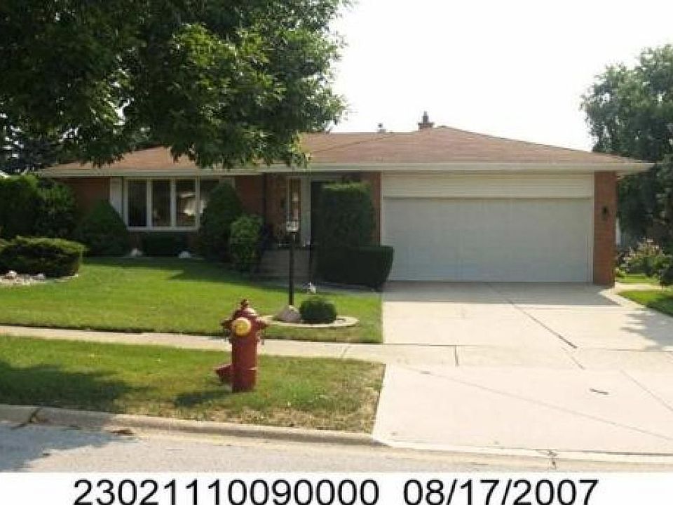 1st image of 8741 Hillside Dr