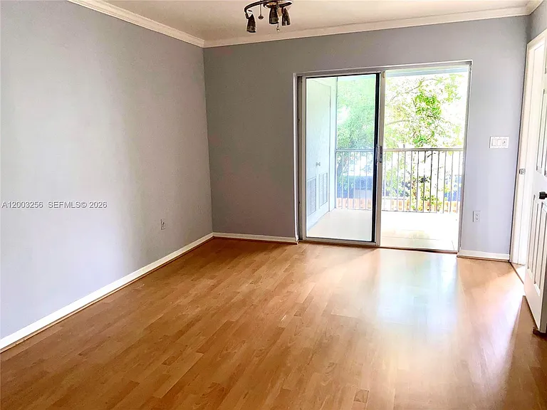 464 NE 210th Circle Ter #201-10A — Photo 8