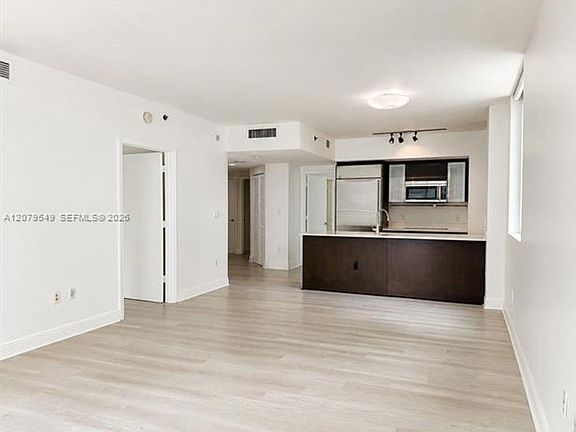 2nd image of 55 SE 6th St #Cu-1510