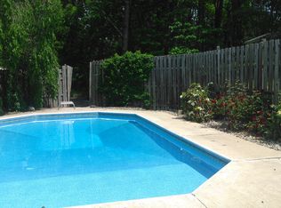 2071 Gilbertsville Rd, Pottstown, PA 19464