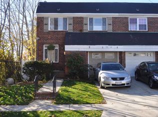 12508 Defoe St, Springfield Gardens, NY 11413