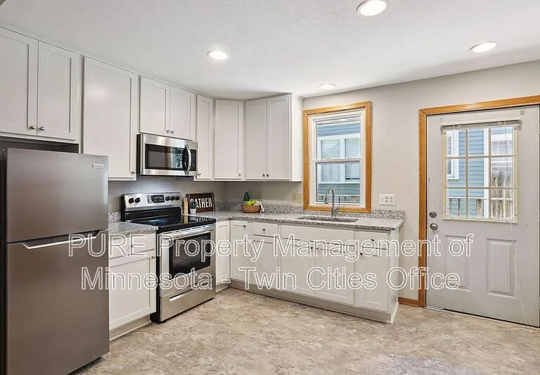 550 Ashland Ave #3 — Photo 3