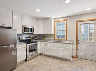 550 Ashland Ave APT 3, Saint Paul, MN 55102