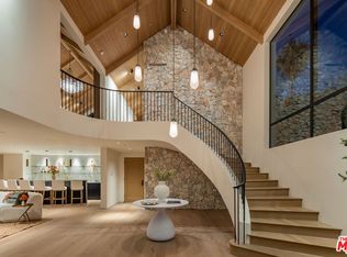 12309 Viewcrest Rd, Studio City, CA 91604