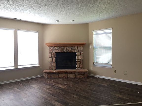 2nd image of 6681 W Philadelphia Dr
