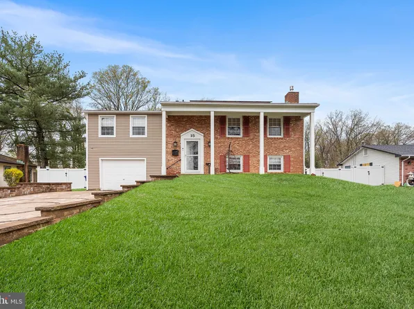 15 Edge Ln, Willingboro, NJ 08046