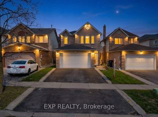 35 Trammell Ln, Brampton, ON L6Y 4J3