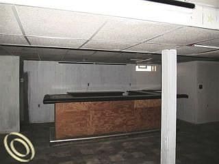 5th image of 13213 Argyle St