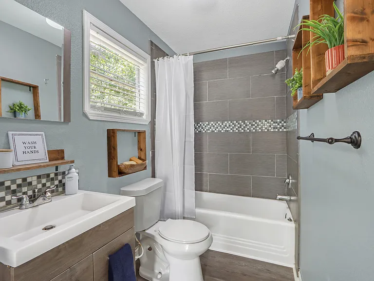 810 N Goodrich St — Photo 8