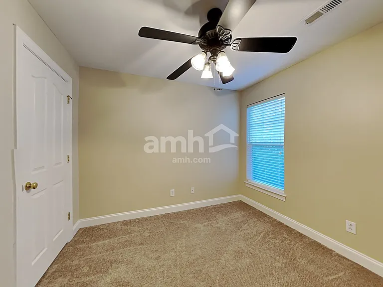 15701 Seafield Ln — Photo 18