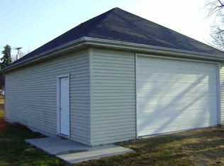 701 E Seminary Ave, Hoopeston, IL 60942