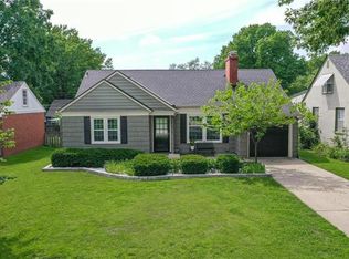 7636 Belleview Ave, Kansas City, MO 64114