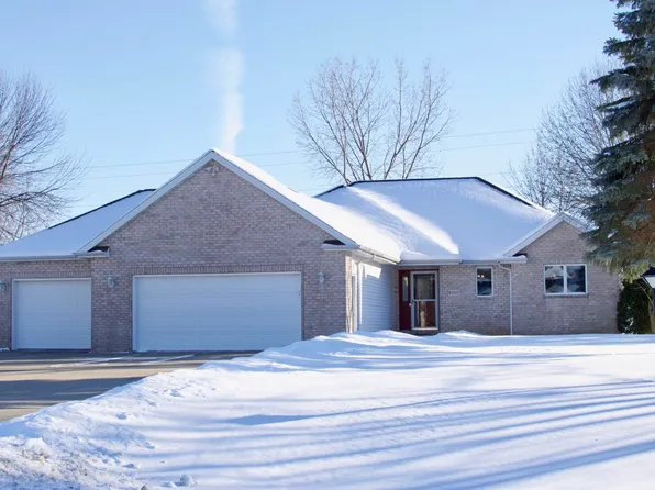 W5937 Hearthstone Dr, Appleton, WI 54915