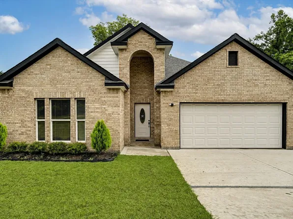 113 County Road 645, Dayton, TX 77535