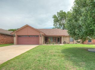 11124 Ashford Dr, Yukon, OK 73099