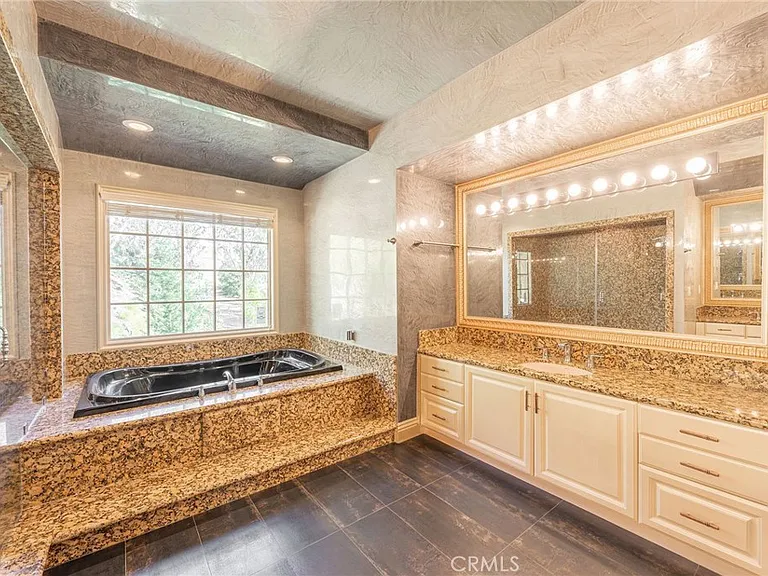 3331 Oakmont View Dr — Photo 33