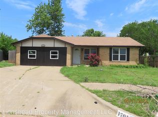 1701 SE 12th St, Moore, OK 73160