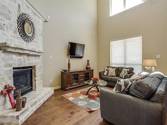 5th image of 3304 Glen Crest Ln