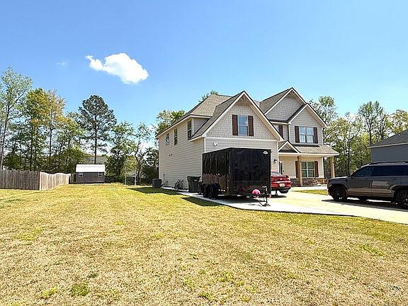 2nd image of 33 Sugar Maple Dr