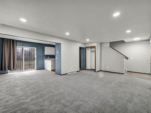 5th image of 10606 Reno Ave