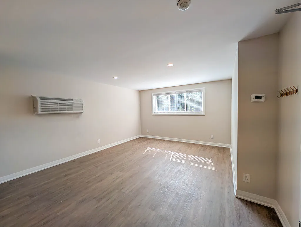 3865 Front St — Photo 3